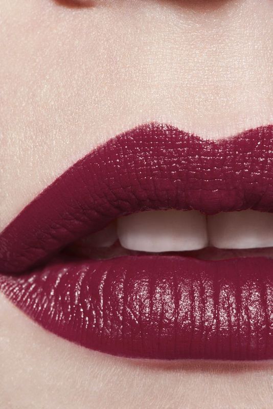 CHANEL Rouge Allure L'extrait Il Rossetto Ad Alta Intensità Estratto Di Luce E Trattamento Ricaricabile