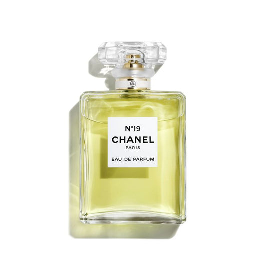 CHANEL N°19 Eau De Parfum Vaporizzatore