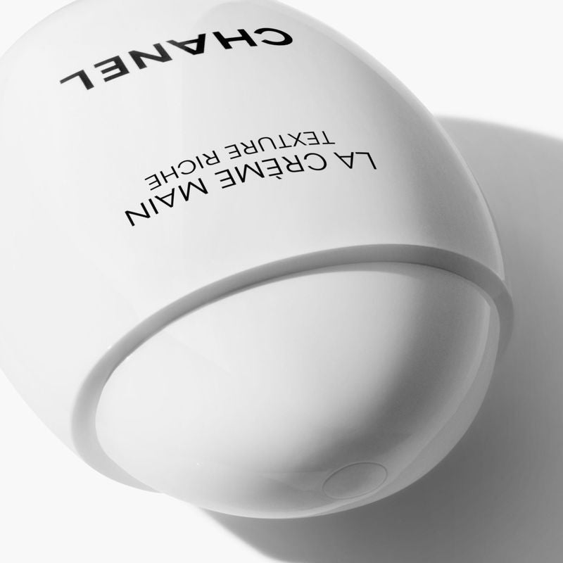 CHANEL La Crème Main Texture Riche Nutre - Protegge - Illumina