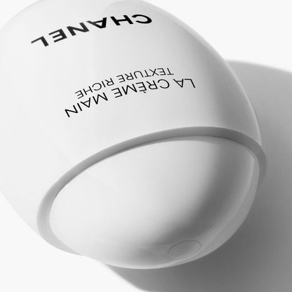 CHANEL La Crème Main Texture Riche Nutre - Protegge - Illumina