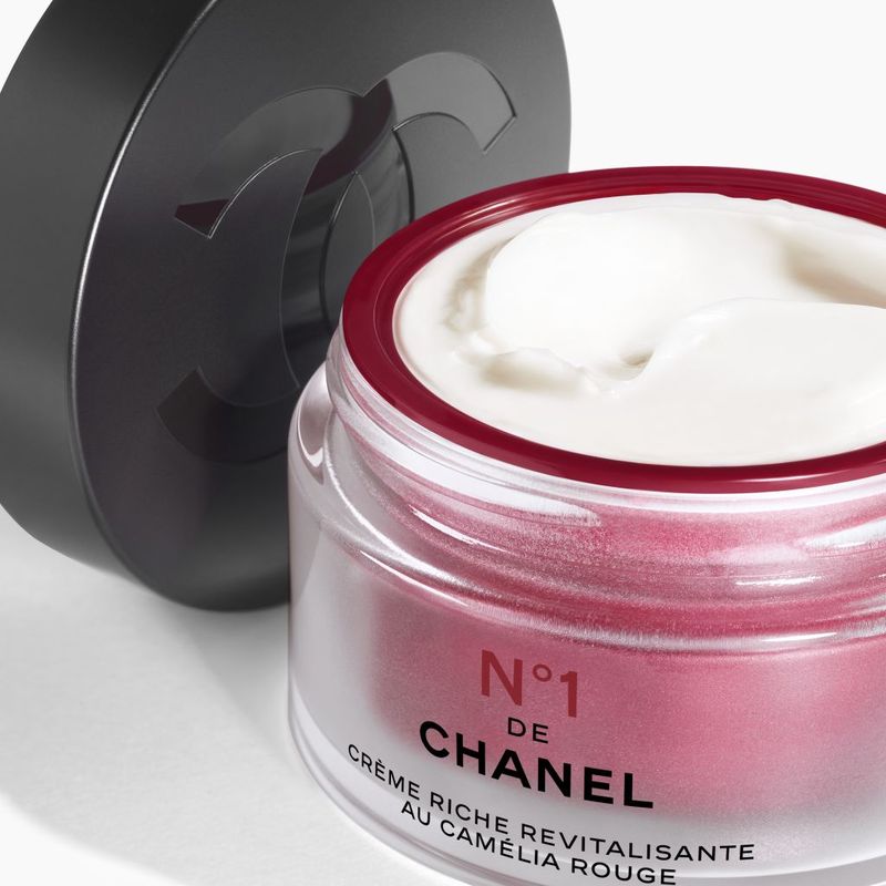 CHANEL N°1 De Chanel Crema Ricca Rivitalizzante Levigare - Nutrire - Proteggere Dalle Aggressioni Invernali