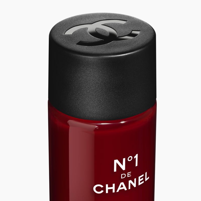CHANEL N°1 DE CHANEL SIERO OCCHI RIVITALIZZANTE LEVIGARE - DEFATICARE - APRIRE LO SGUARDO