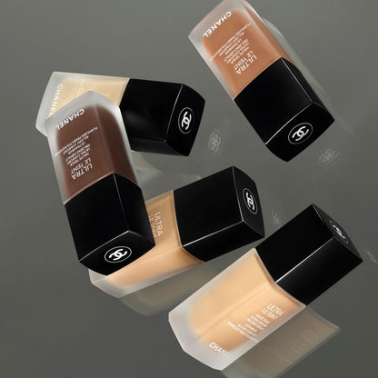 CHANEL Ultra Le Teint Fluide Fondotinta Fluido Lunga Tenuta - Ultra-Confort - Risultato Impeccabile