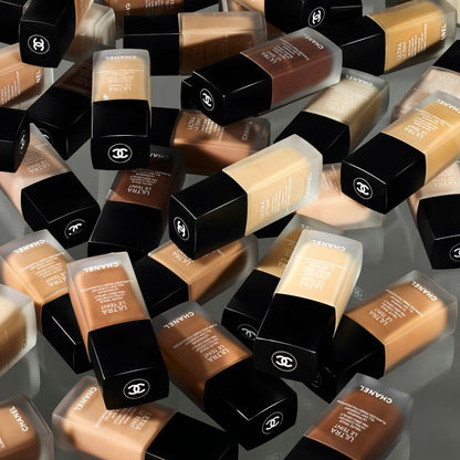 CHANEL Ultra Le Teint Fluide Fondotinta Fluido Lunga Tenuta - Ultra-Confort - Risultato Impeccabile