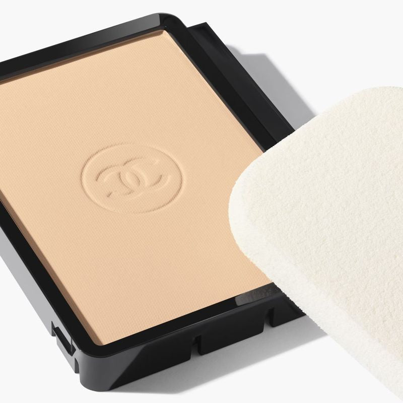 CHANEL Ultra Le Teint Ricarica Fondotinta Compatto Ad Alta Perfezione. Lunga Tenuta. Massimo Confort