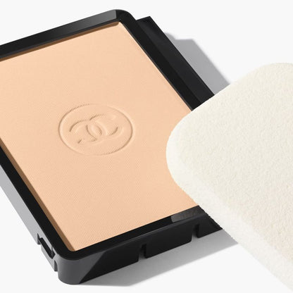 CHANEL Ultra Le Teint Ricarica Fondotinta Compatto Ad Alta Perfezione. Lunga Tenuta. Massimo Confort