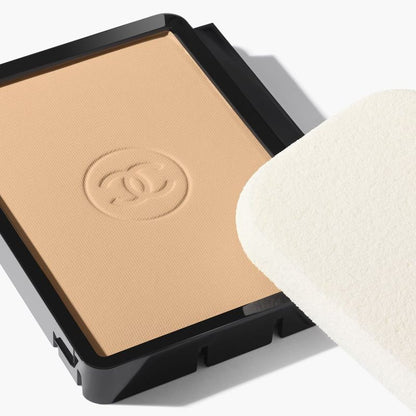 CHANEL Ultra Le Teint Ricarica Fondotinta Compatto Ad Alta Perfezione. Lunga Tenuta. Massimo Confort