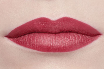 CHANEL Rouge Allure Velvet Il Rossetto Vellutato Luminoso