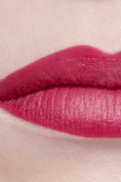 CHANEL Rouge Allure Velvet Il Rossetto Vellutato Luminoso