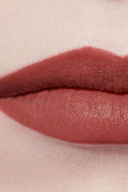 CHANEL Rouge Allure Velvet Il Rossetto Vellutato Luminoso
