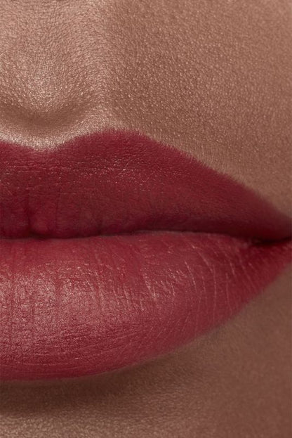 CHANEL Rouge Allure Velvet Il Rossetto Vellutato Luminoso