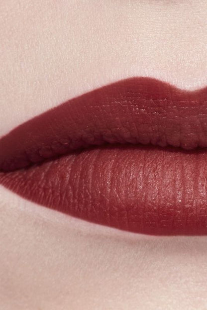 CHANEL Rouge Allure Velvet Il Rossetto Vellutato Luminoso