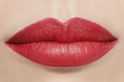 CHANEL Rouge Allure Velvet Il Rossetto Vellutato Luminoso