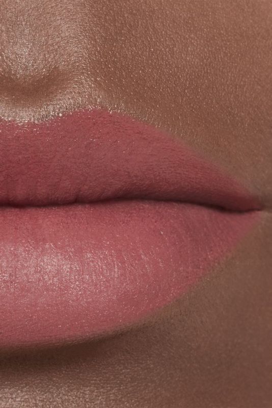 CHANEL Rouge Allure Velvet Il Rossetto Vellutato Luminoso