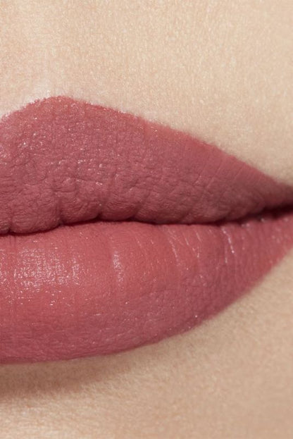 CHANEL Rouge Allure Velvet Il Rossetto Vellutato Luminoso