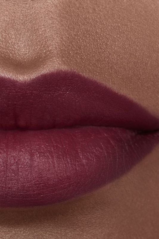CHANEL Rouge Allure Velvet Il Rossetto Vellutato Luminoso