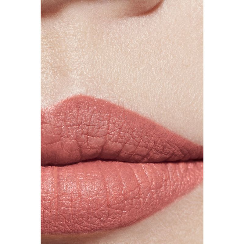 CHANEL Rouge Allure Velvet Il Rossetto Vellutato Luminoso