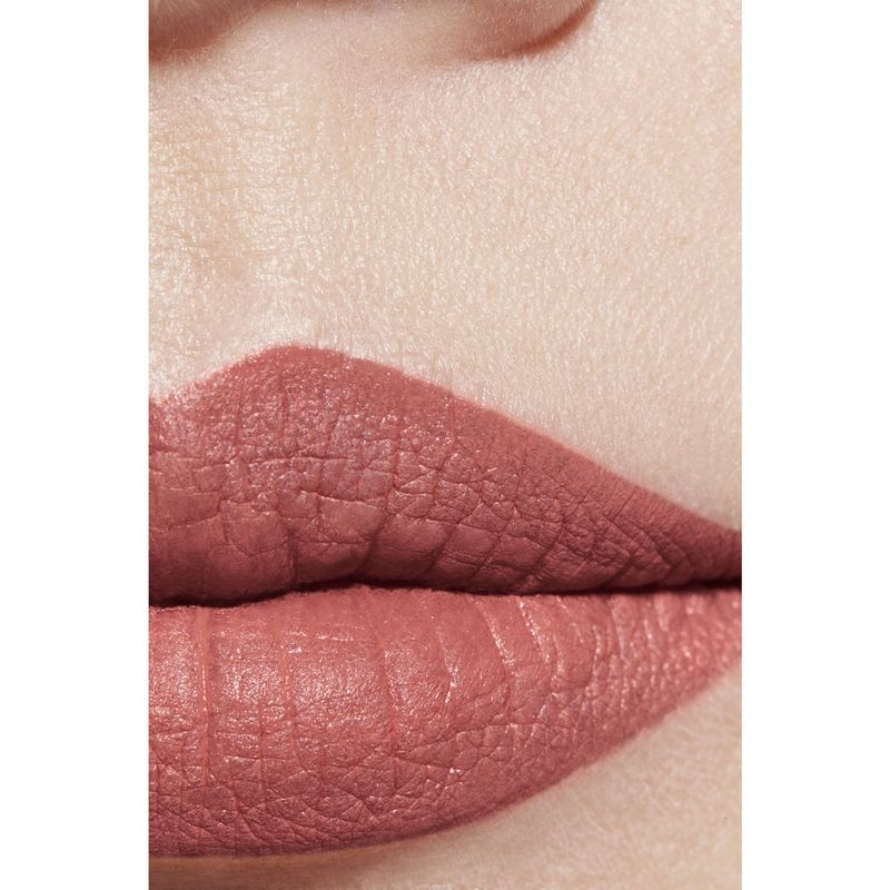 CHANEL Rouge Allure Velvet Il Rossetto Vellutato Luminoso