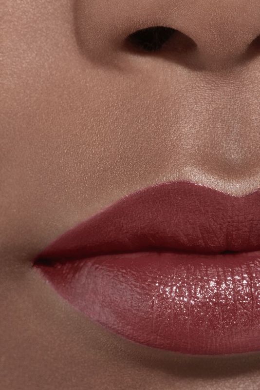CHANEL Rouge Allure L'extrait Il Rossetto Ad Alta Intensità Estratto Di Luce E Trattamento Ricaricabile
