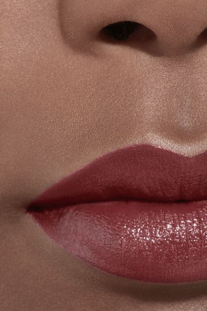 CHANEL Rouge Allure L'extrait Il Rossetto Ad Alta Intensità Estratto Di Luce E Trattamento Ricaricabile