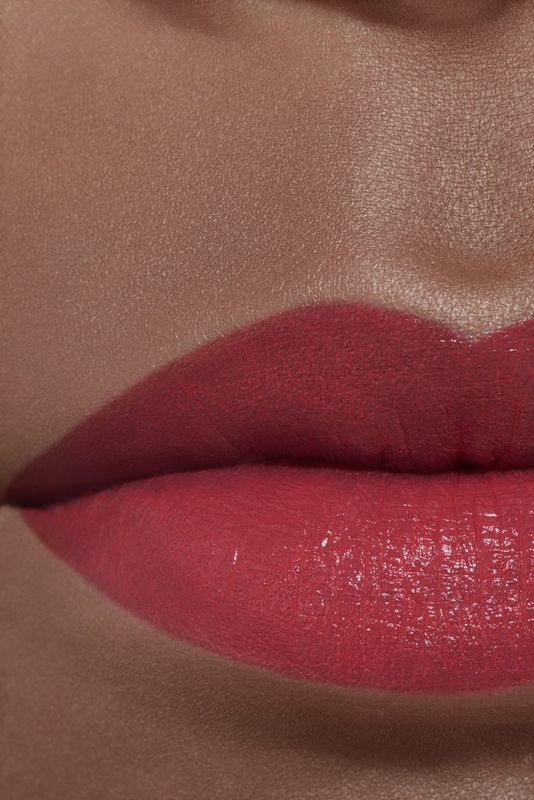CHANEL Rouge Allure L'extrait Il Rossetto Ad Alta Intensità Estratto Di Luce E Trattamento Ricaricabile