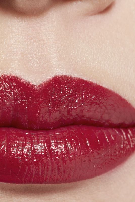 CHANEL Rouge Allure L'extrait Il Rossetto Ad Alta Intensità Estratto Di Luce E Trattamento Ricaricabile