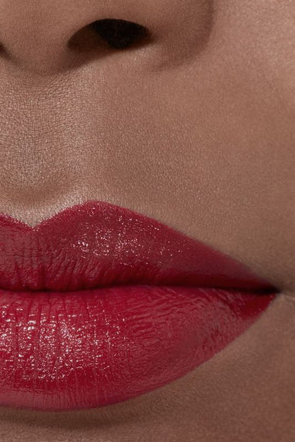 CHANEL Rouge Allure L'extrait Il Rossetto Ad Alta Intensità Estratto Di Luce E Trattamento Ricaricabile
