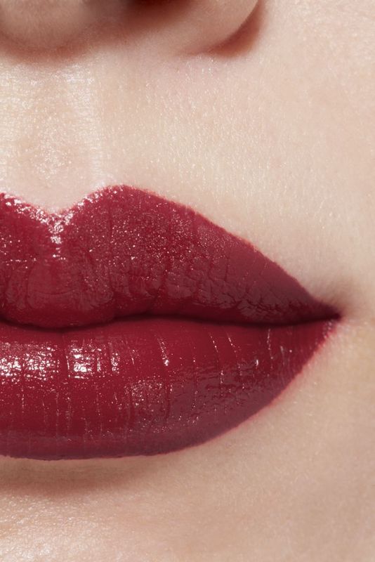 CHANEL Rouge Allure L'extrait Il Rossetto Ad Alta Intensità Estratto Di Luce E Trattamento Ricaricabile