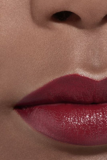 CHANEL Rouge Allure L'extrait Il Rossetto Ad Alta Intensità Estratto Di Luce E Trattamento Ricaricabile