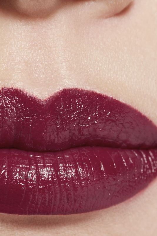 CHANEL Rouge Allure L'extrait Il Rossetto Ad Alta Intensità Estratto Di Luce E Trattamento Ricaricabile
