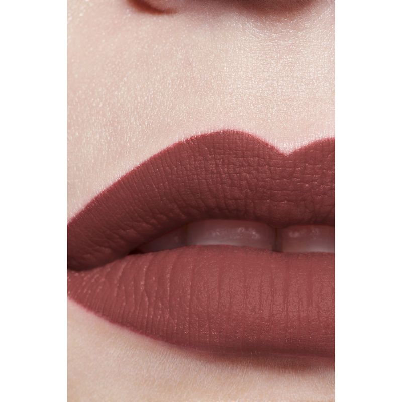 CHANEL ROUGE ALLURE LIQUID VELVET IL ROSSETTO FLUIDO OPACO INTENSO ULTRA-TENUTA