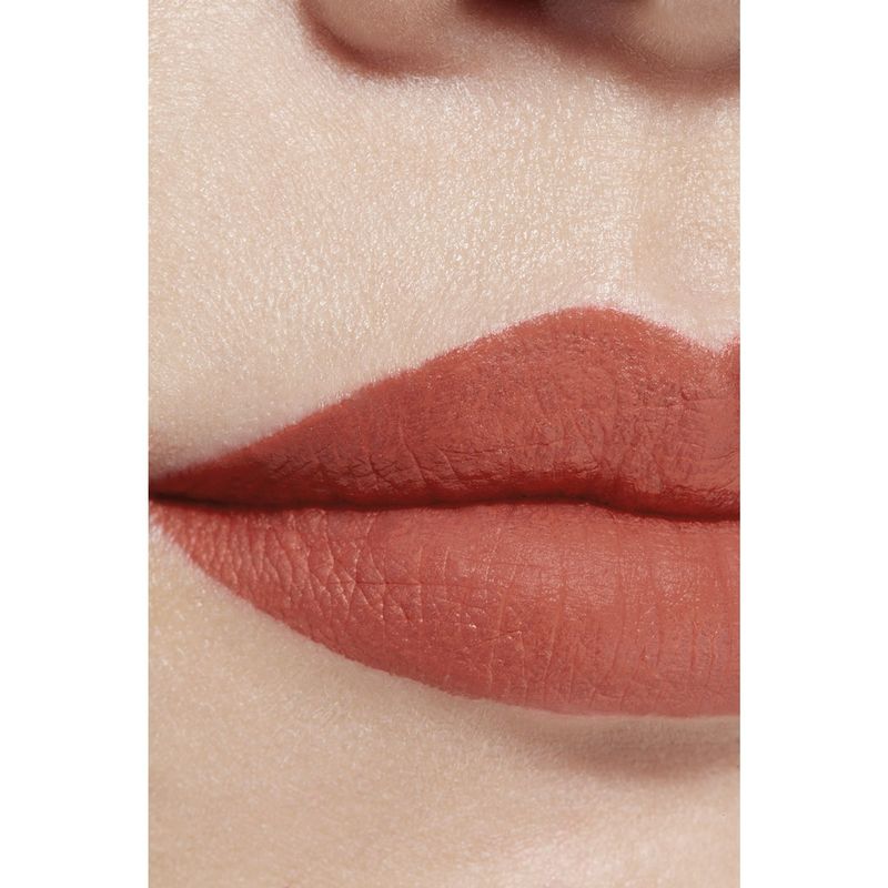 CHANEL ROUGE ALLURE LIQUID VELVET IL ROSSETTO FLUIDO OPACO INTENSO ULTRA-TENUTA
