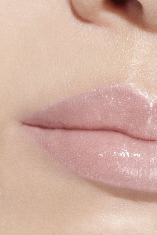 CHANEL Rouge Coco Baume Balsamo Idratante Colorato, Dall’Intensità Su Misura, Per Labbra Più Belle Giorno Dopo Giorno