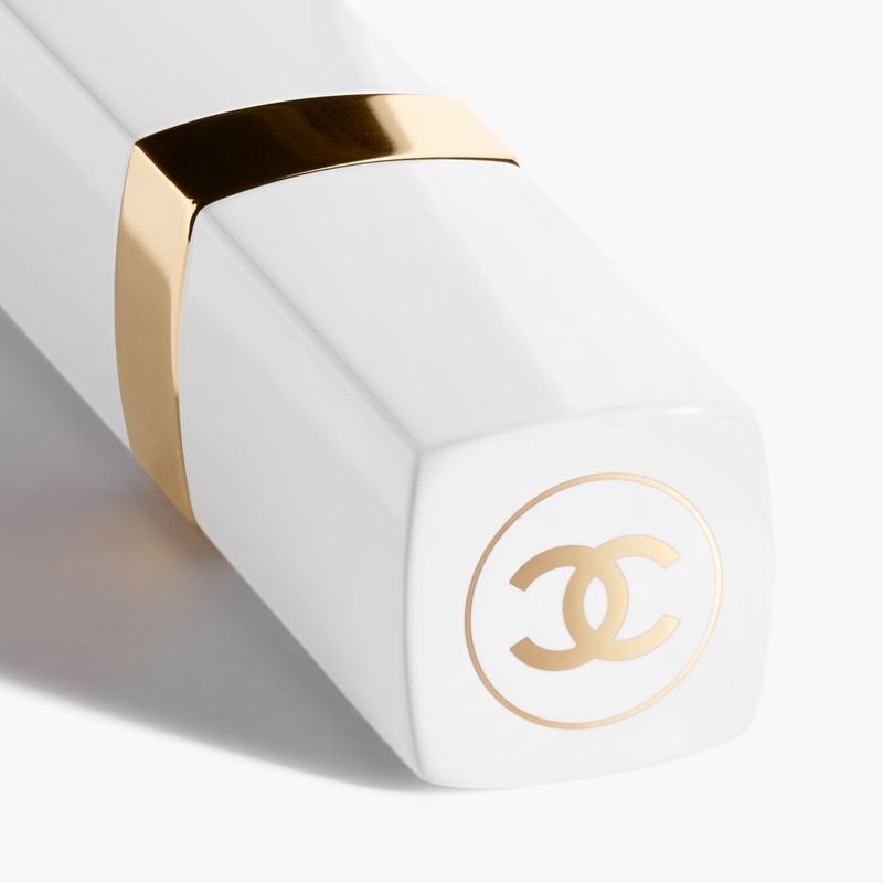 CHANEL Rouge Coco Baume Balsamo Idratante Colorato, Dall’Intensità Su Misura, Per Labbra Più Belle Giorno Dopo Giorno
