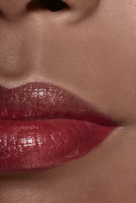 CHANEL Rouge Coco Baume Balsamo Idratante Colorato, Dall’Intensità Su Misura, Per Labbra Più Belle Giorno Dopo Giorno