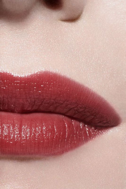 CHANEL Rouge Coco Baume Balsamo Idratante Colorato, Dall’Intensità Su Misura, Per Labbra Più Belle Giorno Dopo Giorno