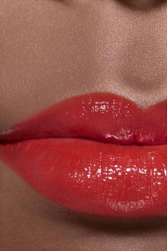 CHANEL Rouge Coco Flash Colore, Brillantezza E Intensità In Un Flash
