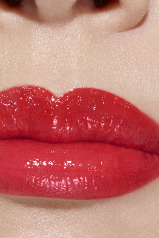 CHANEL Rouge Coco Flash Colore, Brillantezza E Intensità In Un Flash