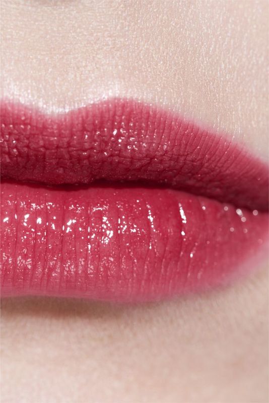 CHANEL Rouge Coco Flash Colore, Brillantezza E Intensità In Un Flash