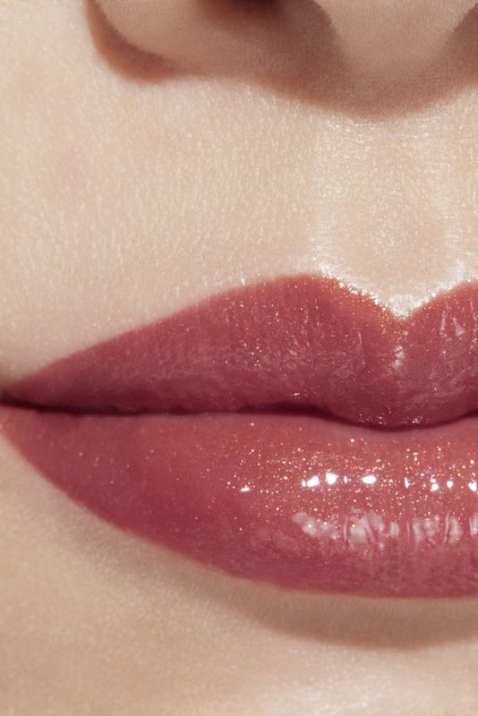 CHANEL Rouge Coco Flash Colore, Brillantezza E Intensità In Un Flash