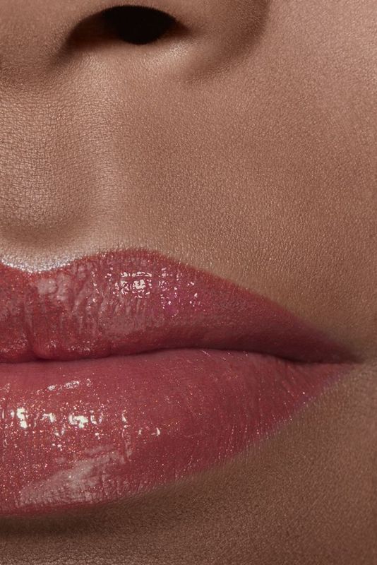 CHANEL Rouge Coco Flash Colore, Brillantezza E Intensità In Un Flash