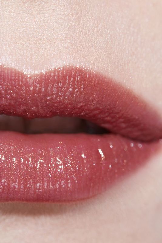 CHANEL Rouge Coco Flash Colore, Brillantezza E Intensità In Un Flash