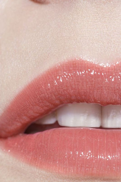 CHANEL Rouge Coco Flash Colore, Brillantezza E Intensità In Un Flash