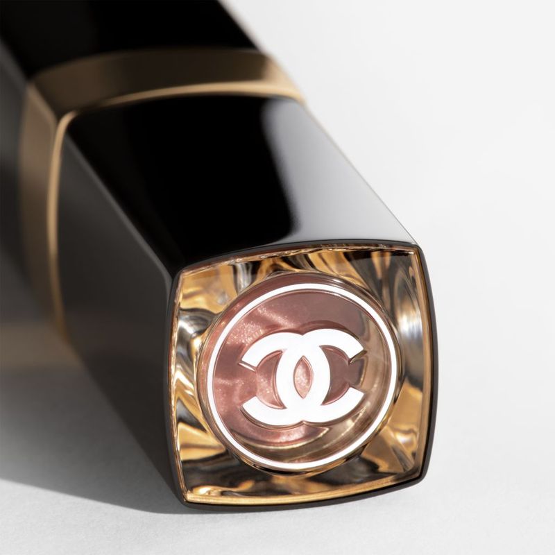CHANEL Rouge Coco Flash Colore, Brillantezza E Intensità In Un Flash
