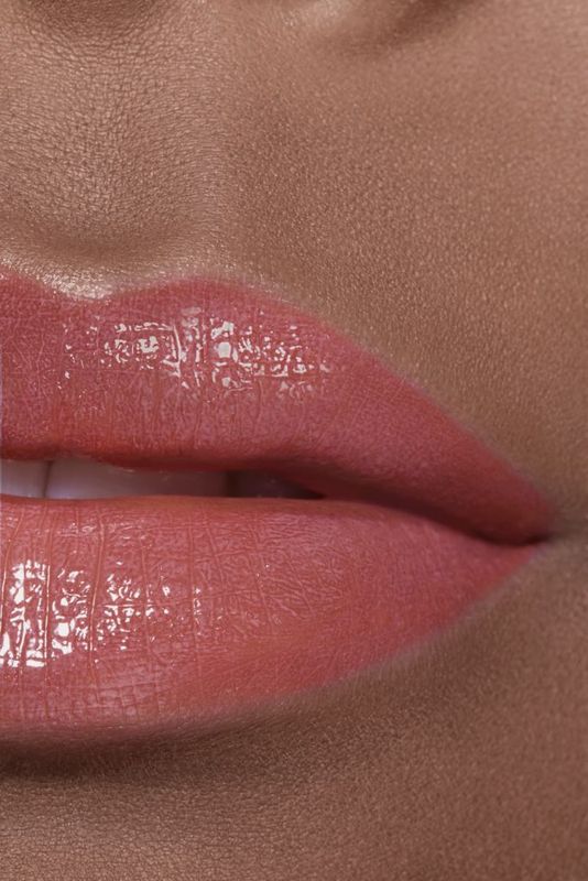 CHANEL Rouge Coco Flash Colore, Brillantezza E Intensità In Un Flash