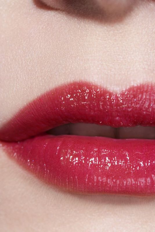 CHANEL Rouge Coco Flash Colore, Brillantezza E Intensità In Un Flash
