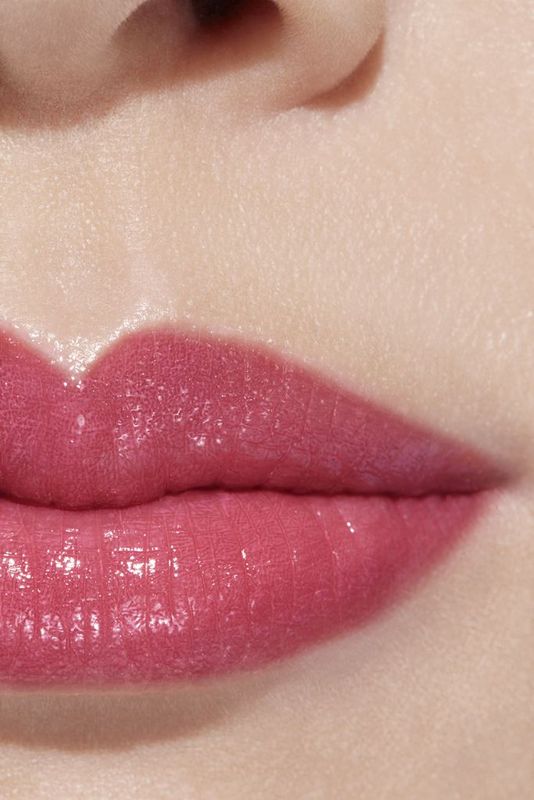 CHANEL Rouge Coco Flash Colore, Brillantezza E Intensità In Un Flash
