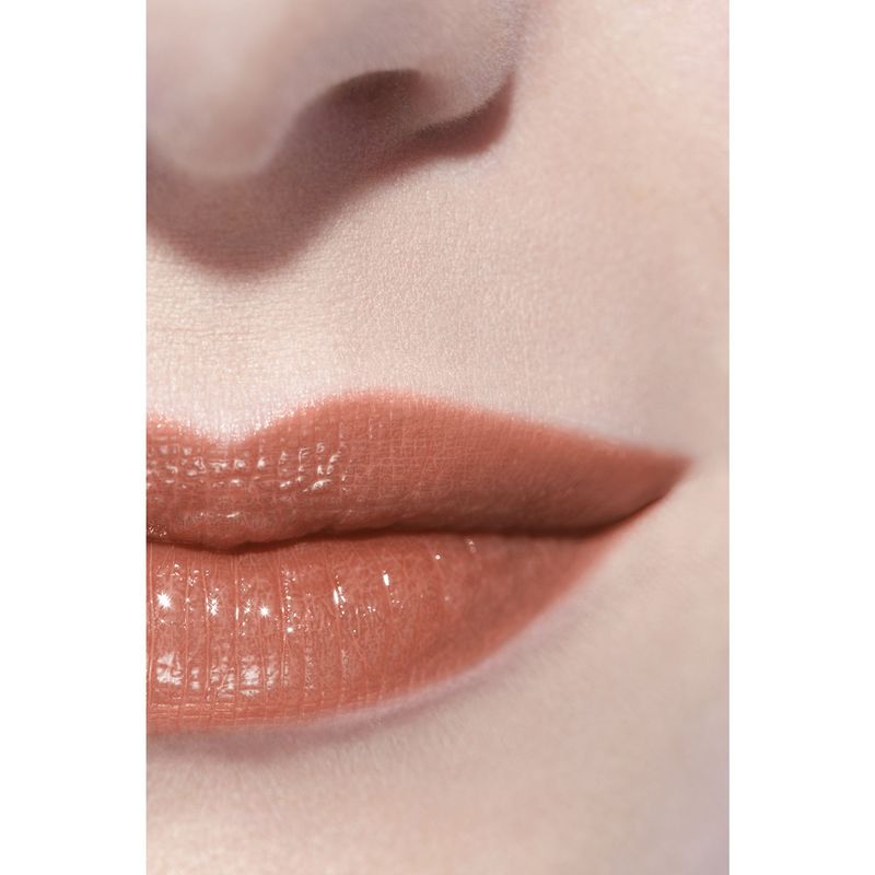 CHANEL ROUGE COCO FLASH COLORE, BRILLANTEZZA E INTENSITÀ IN UN FLASH EDIZIONE LIMITATA