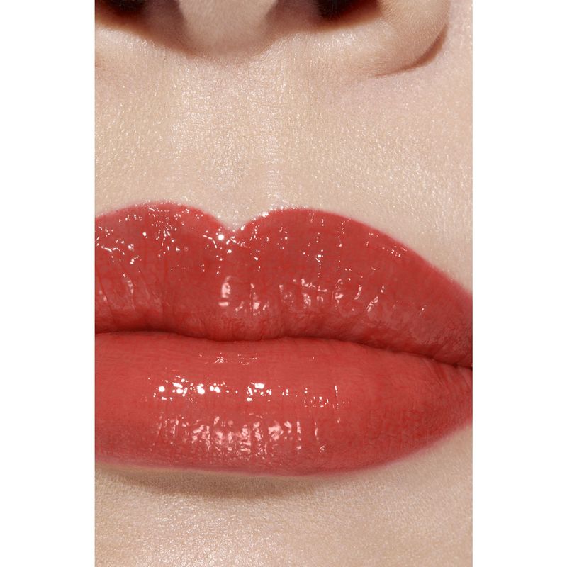 CHANEL ROUGE COCO FLASH COLORE, BRILLANTEZZA E INTENSITÀ IN UN FLASH EDIZIONE LIMITATA