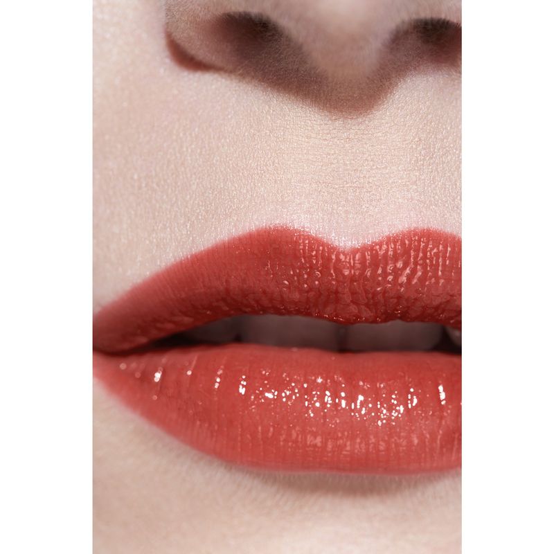 CHANEL ROUGE COCO FLASH COLORE, BRILLANTEZZA E INTENSITÀ IN UN FLASH EDIZIONE LIMITATA